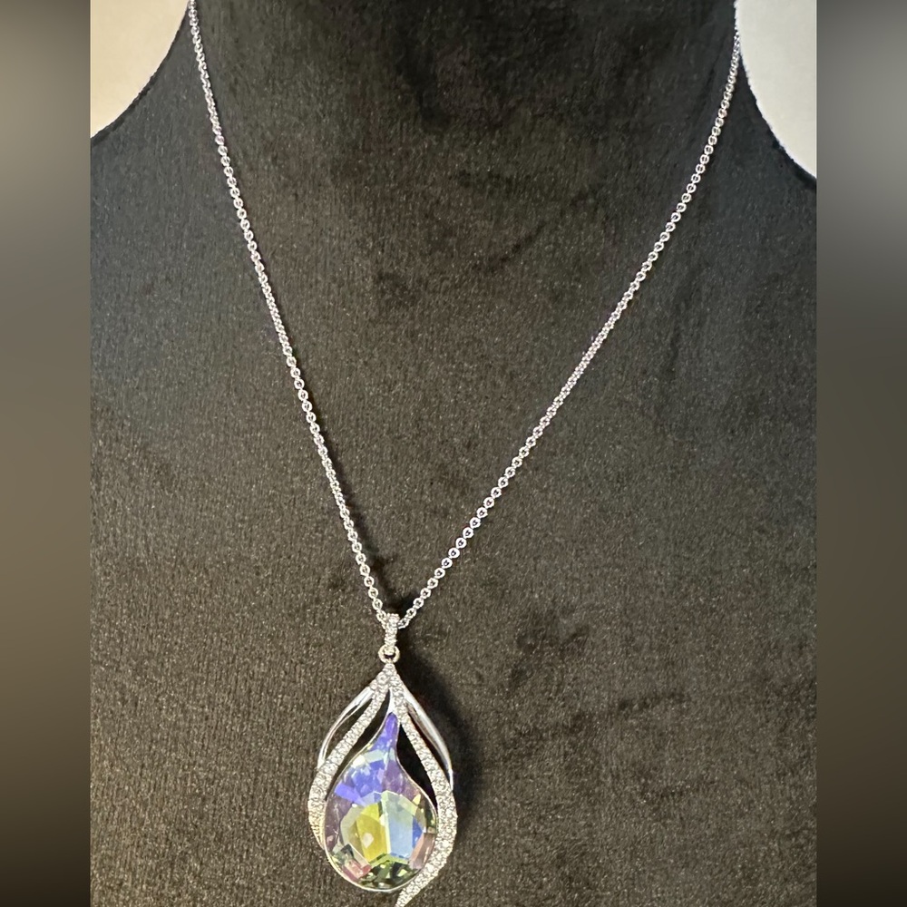 SWAROVSKI AUTHENTIC PEACOCK PENDANT FEATHER,  BRAND NEW IN BOX